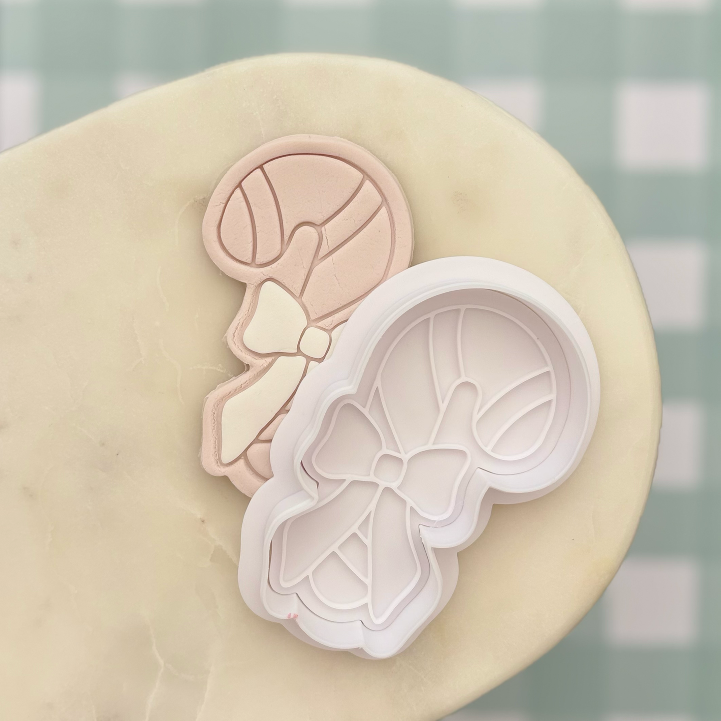 Candy Cane with Bow Cookie Stamp & Cutter