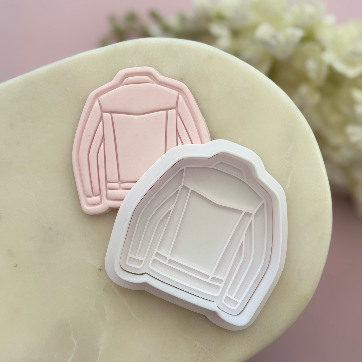 Demi jacket Cookie Stamp & Cutter