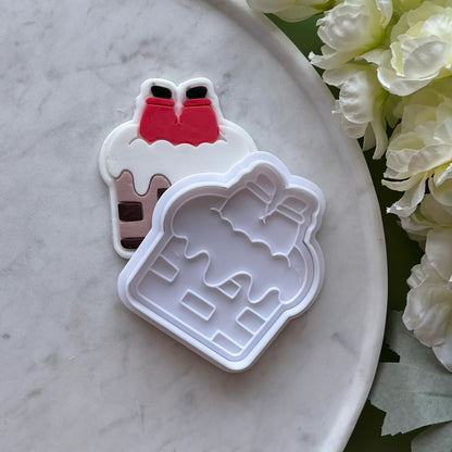 Santa in Chimney Blank Cookie Cutter & Fondant Embosser