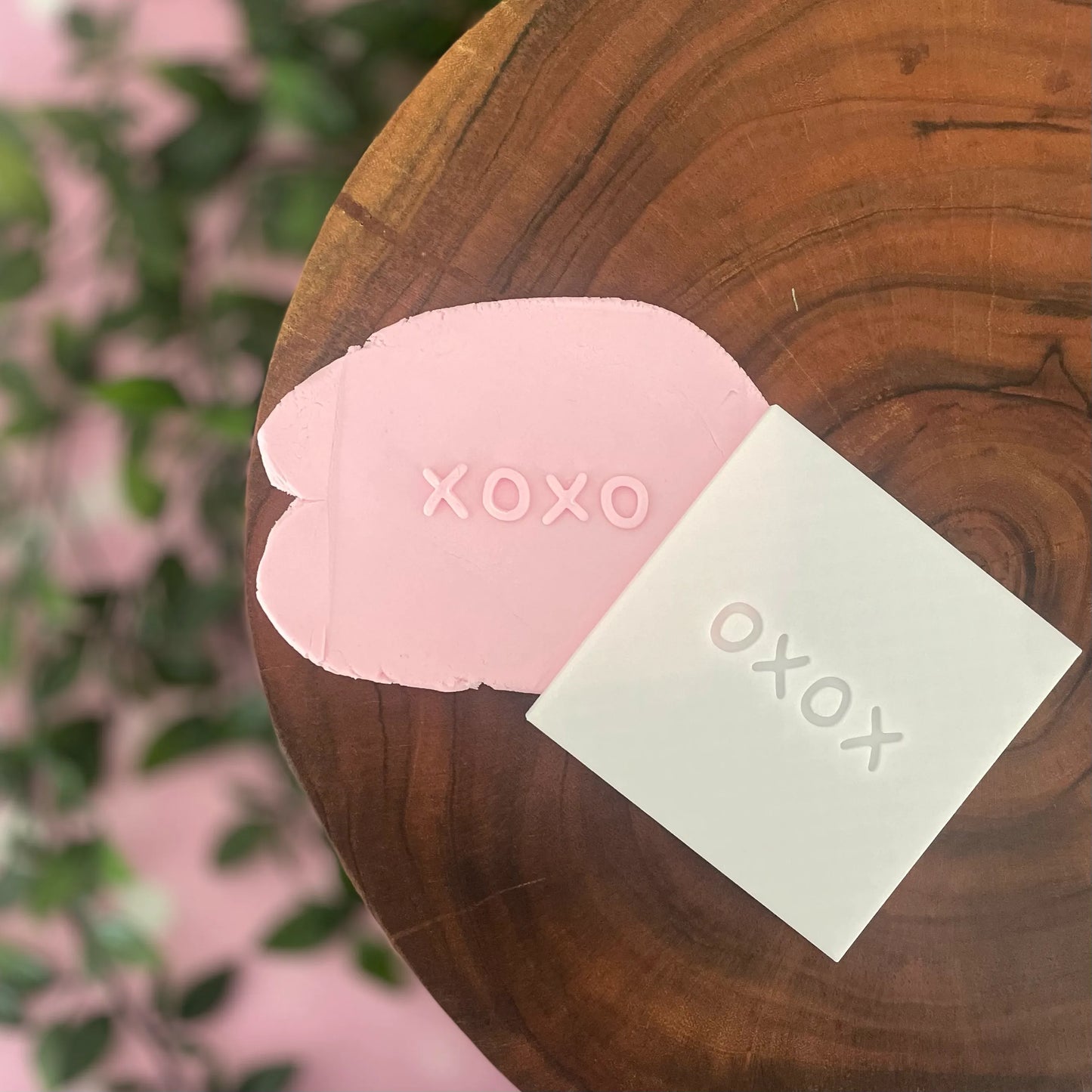 XOXO Style 1 Fondant Debosser