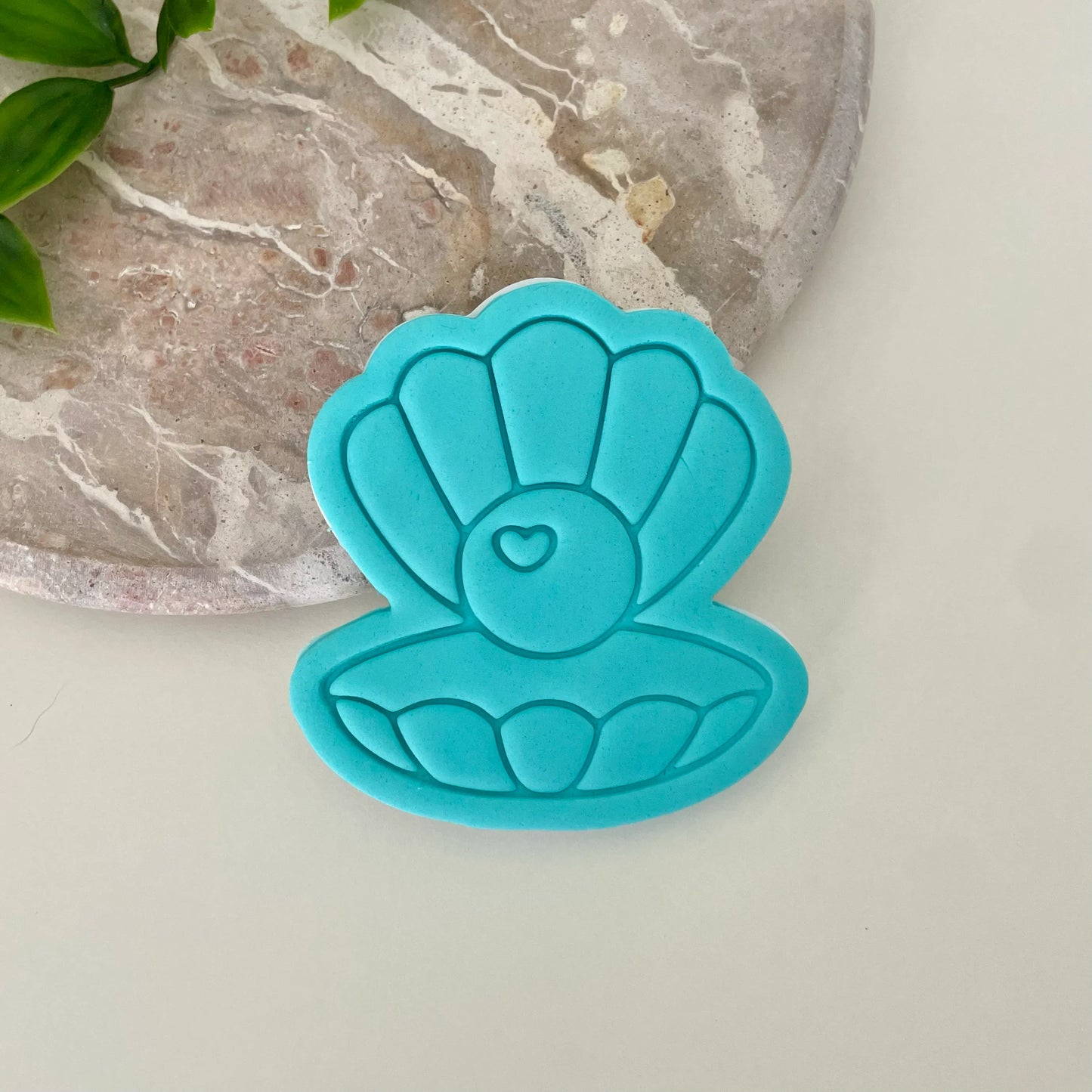 Clam Shell with Pearl Cookie Cutter & Fondant Embosser