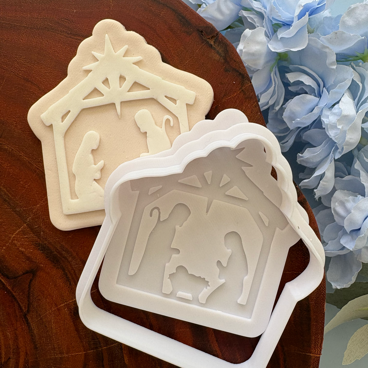 Manger Silhouette Cookie Cutter & Fondant Debosser