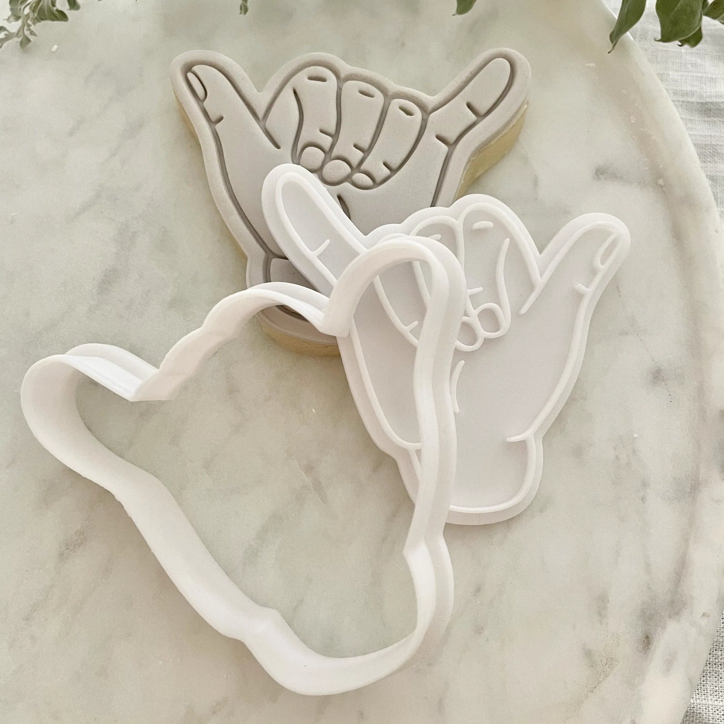 Shaka Hand Cookie Cutter & Fondant Embosser
