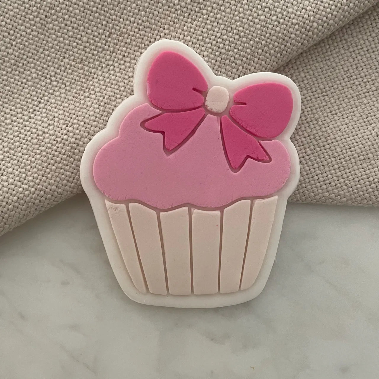 Cupcake with bow Cookie Cutter & Fondant Embosser