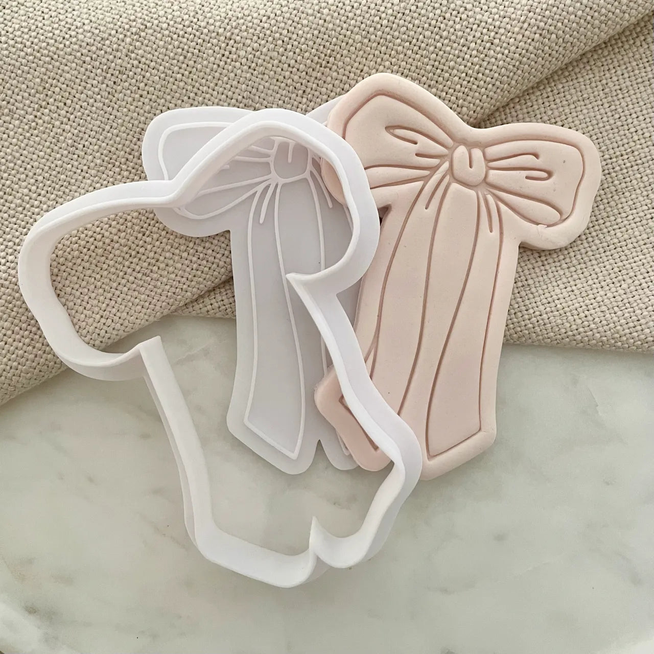 Longer dainty bow Cookie Cutter & Fondant Embosser