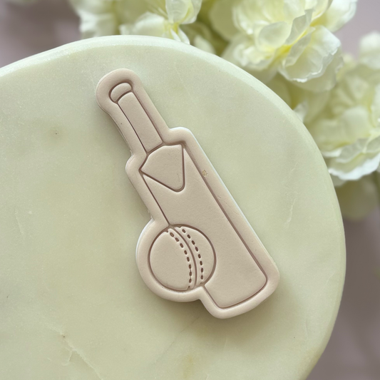 Cricket Bat & Ball Cookie Stamp & Cutter