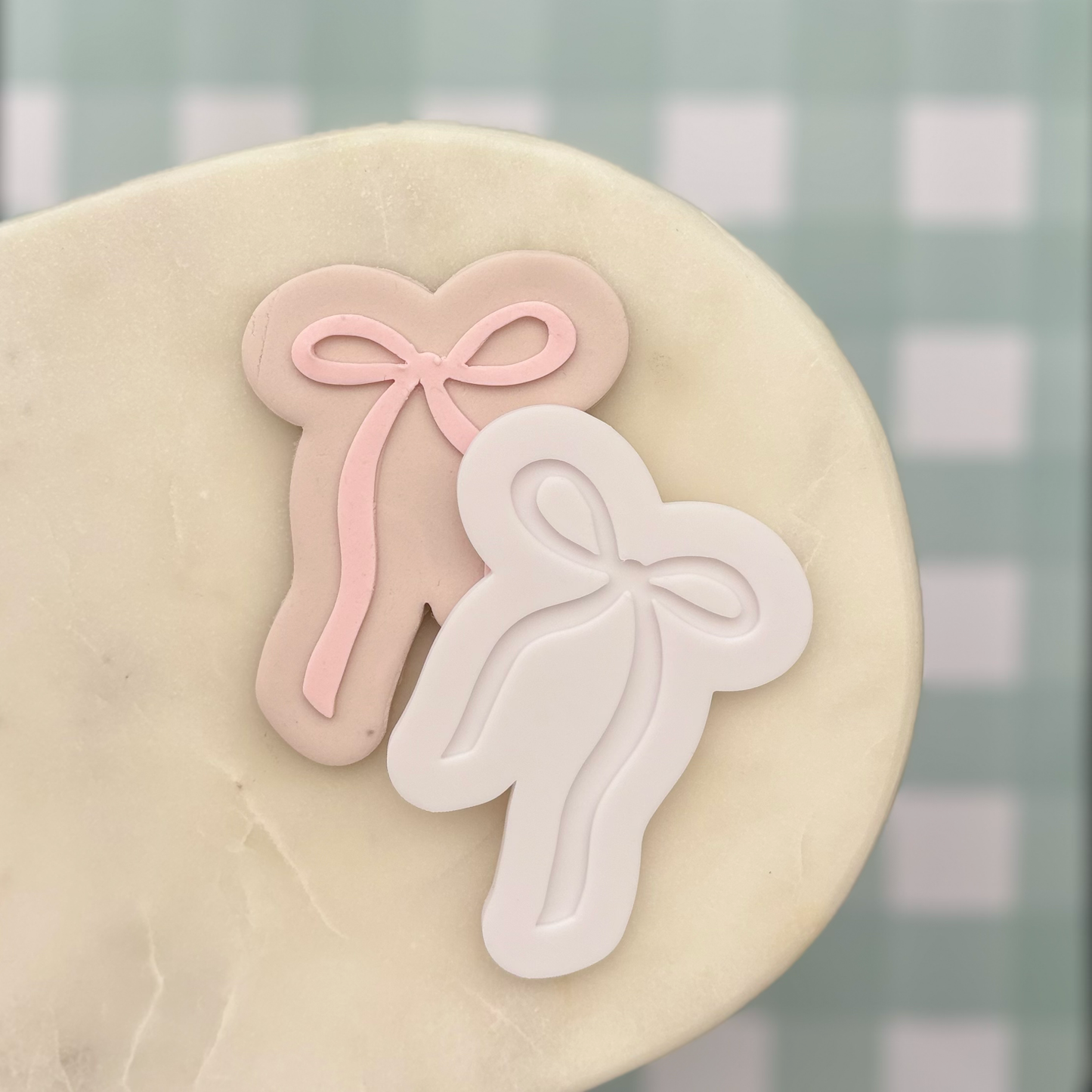 Skinny Bow Cookie Debossor & Cutter