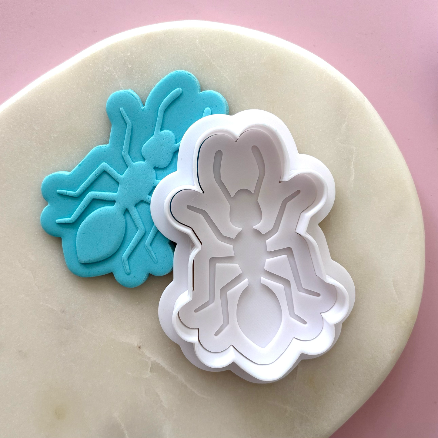 Bull ant Cookie Debossor & Cutter