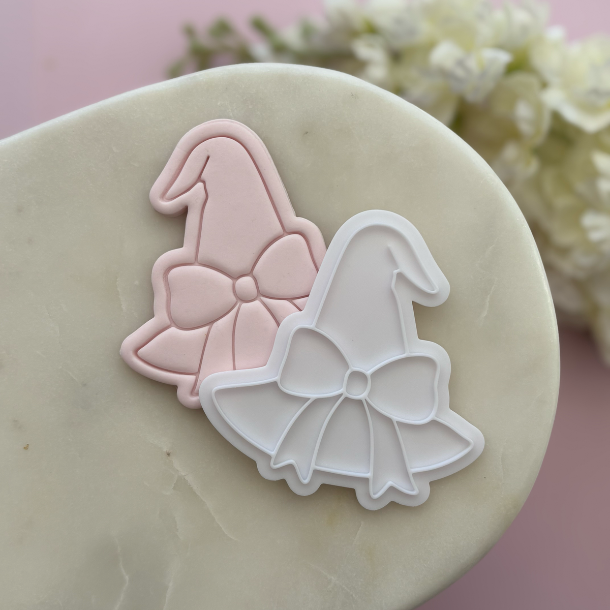 Witch hat with bow Cookie Stamp & Cutter