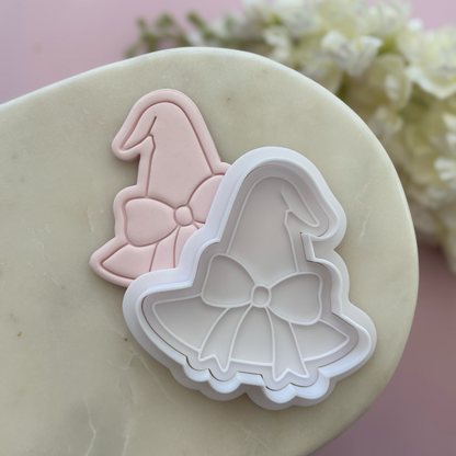 Witch hat with bow Cookie Stamp & Cutter