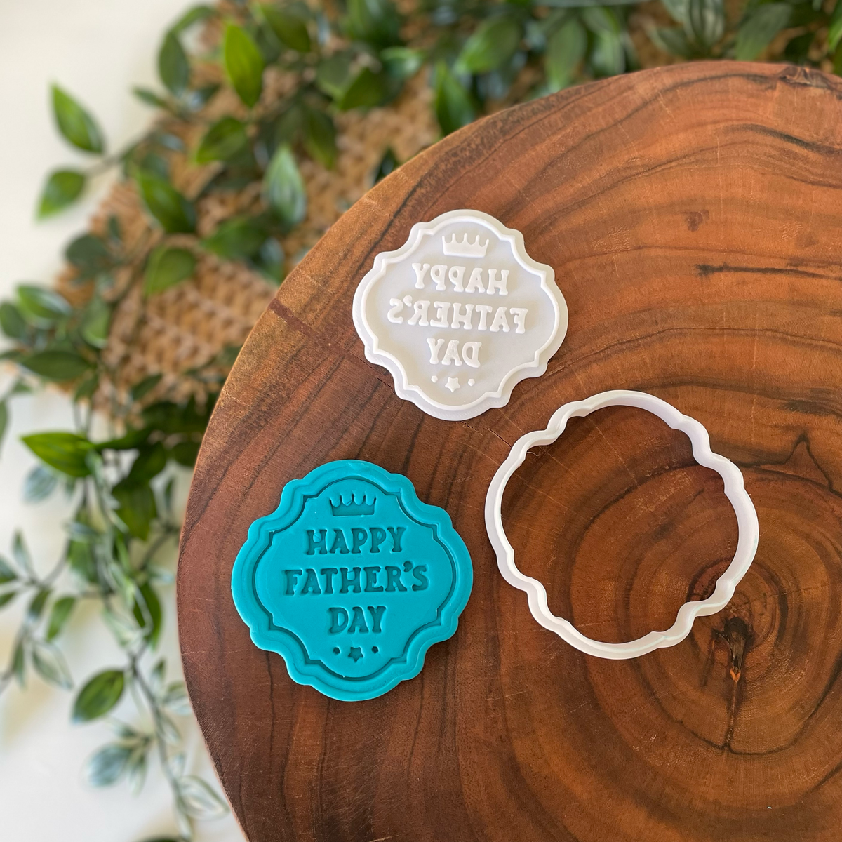 Happy Father's Day with crown Cookie Stamp & Cutter