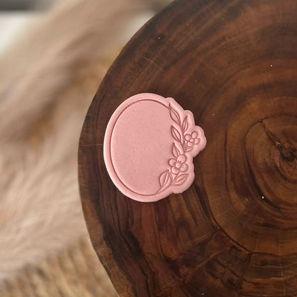 Floral Oval Cookie Cutter & Fondant Embosser